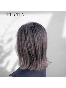 フェリシータ ミューズ(FELICITA musse) 【FELICITA】大人可愛い×切りっぱなしボブ×外はね