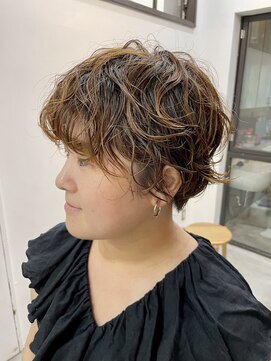 ナループロアオハナ(Nalu pu loa ohana) ショートパーマ/パーマ/マッシュショート/大きめパーマ