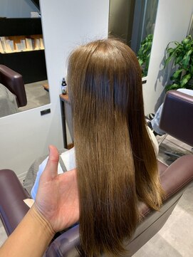 ブル(b.u.l.l.) ミルクティーマットブラウン