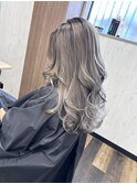ホワイト系バレイヤージュ