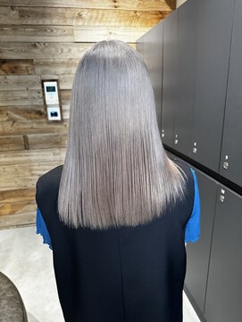 ベイショア(Bay Shore NY) ホワイトグレージュスタイルオリーブグレージュくすみベージュ