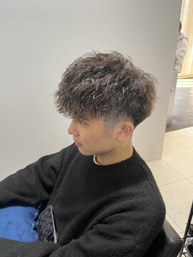 イルミ(iLUMi) iLUMi　×　メンズパーマ