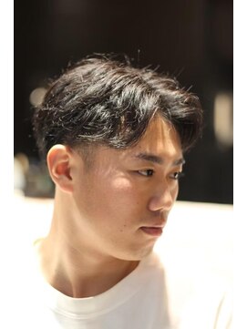 キングスマントーキョー 府中店(KINGSMAN TOKYO) アップバング / ツーブロック / スキンフェード 【府中】