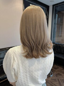 シン カフネ(Shin Kafune) ミルクティーベージュ/ハイトーン