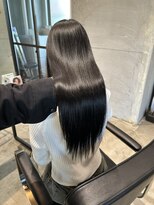 シオヘアーセカンド 西新2号店(Sio.hair 2nd)&nbsp;艶感やわらか縮毛矯正×髪質改善でうねり解消