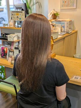 ケイズプラスカラン(HAIR AND MAKEUP K's PLUS calin) ベージュカラー