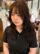 コムズアイ(COM'S/i)&nbsp;ロングレイヤーイルミナカラーブリーチなし顔まわりカット