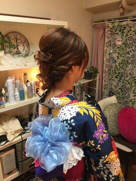 ヘアサロン 美髪(mikami) サイドダウン