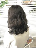 切りっぱなし外はねボブ
