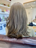 ヘアリフレッシュシンシア(hair refresh SINCERE)&nbsp;イルミナカラー×艶髪ストレート（TOKIO使用）