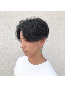 ゴットラトゥール(GOTTO LATOUR) 流行りの波巻きパーマでラフ感と無造作感をプラス！