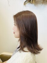 シャイン(shine)&nbsp;外ハネミディアムヘアー