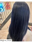 ネイビーカラー