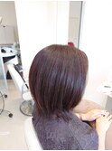 毛先軽め外はねボブ