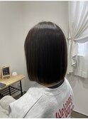 オリーブベージュ