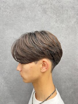 リード(REEED) センターパート／メンズカット／縮毛矯正