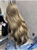 ミルクティーベージュ