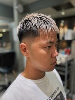 ハイセンス(HISENSE) メンズカットバーバースキンフェードクロップヘア【GIA】