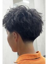 シード(SEED)&nbsp;テーパーフェード×スパイキーショート