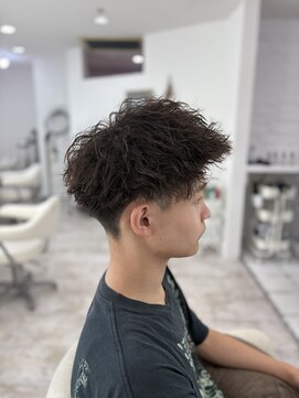 トイロ(toiro) ピンパーマで作るツイストパーマ/10代20代30代40代