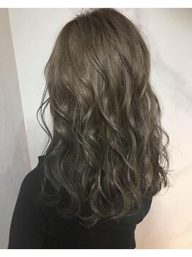 ヘアスタジオニコ(hair studio nico...) スモーキーグレージュ