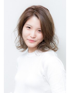 ヘアージャンティ(HAIR GENTIL) ミディアム【 ロブ × 外ハネ × アッシュ × カーキ 】