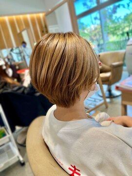 アドラーブル 万代店 (adorable) 【大人かわいいショートボブ】20代30代40代