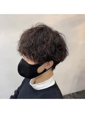 バジー バイ ディーアンドティー(Buzzy by D&T) 波巻き/ニュアンスパーマ/波巻きスパイラル/ヘッドスパ