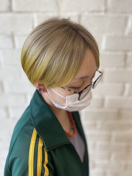 ジイジイ 宇多津店(GIGI) ホワイトベージュ＋毛先イエローツートーンカラー