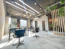 メゾンバイハバナ(maison by HAVANA)の雰囲気（席の間隔もゆったりとしていて、開放感のある店内。◎ショート）