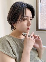 アム(amu)&nbsp;ハンサムショート/センターパートくびれショート/ひし形ショート