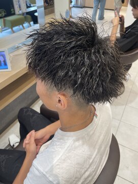 アース 錦糸町店(HAIR&MAKE EARTH) バチっと決まる × ツイストピンパーマ