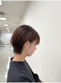 耳掛け丸みショート