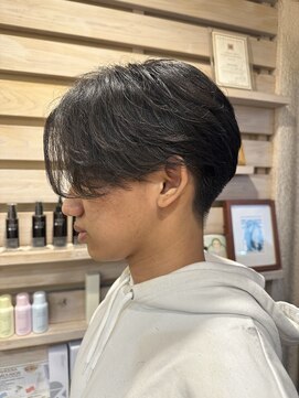 サロンドカスティーロ(salon de castillo) 【御器所】大人ツーブロック+センター分け+爽やか◎