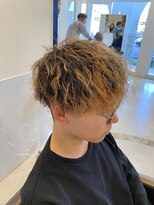 ニコラ(NICOLA) ハイトーン×ツイストスパイラルパーマ