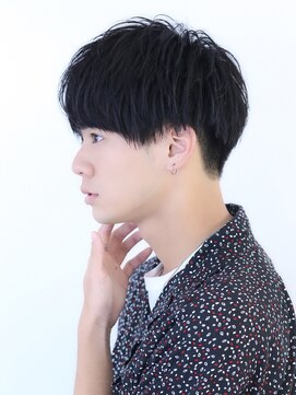 リップス 栄(LIPPS) ラウンドマッシュショート束感スタイリング緩めパーマ