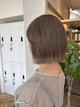 プリンプ トータルビューティ(PRIMP.total beauty) 切りっぱなしbob ラテブラウン