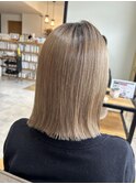 ハイトーン切りっぱなしボブ