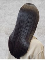 ファム 札幌大通(fam)&nbsp;黒髪ロング×冬の大人美人ストレート◎艶髪