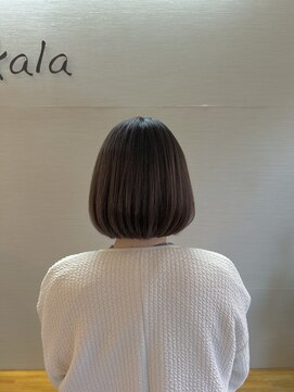 アカラ ヘアー akala hair ピンクグレージュ