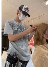 ビーグロウ(Be glow) 山口 夕太