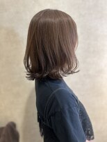 モエベル イズモ(MoeBell izumo) くすみアッシュベージュ × レイヤーボブ♪