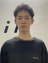 イリ 梅田(ili)&nbsp;スペインカール/ニュアンスパーマ/メンズショート/短髪/束感
