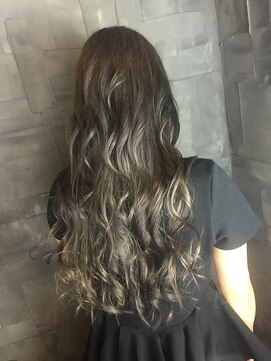 ヘアサロンエム 川越(HAIR SALON M) 外ハネボブ/アッシュブラウン/ネオウルフ/デザインカラー