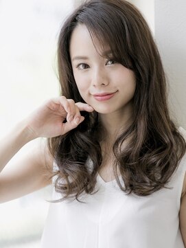 メグリオ(meglio) ナチュラルセミロング