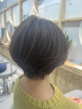 スクリバイタヒエ(SUKURI by tahie) #ショート　#グレージュカラー