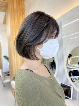 アフロートリノ(AFLOAT Leino) 【修】20代30代40代◎透明感カラー×韓国切りぱなしボブ