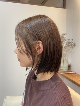 スタジオフォーエイチ(STUDIO 4H) ぱつっとボブ/切りっぱなし/内巻き/透明感/絶壁解消カット