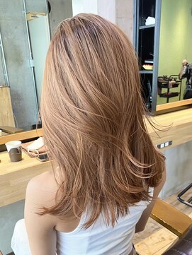 ツキ 横浜店(tuki) ミルクティーベージュダブルカラーインナーカラーケアブリーチ