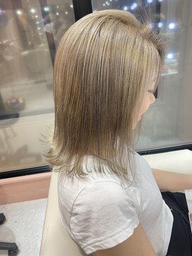 シェリエ(Cherie) アッシュベージュ/外ハネボブ/ボブ/韓国カラー/小顔カット